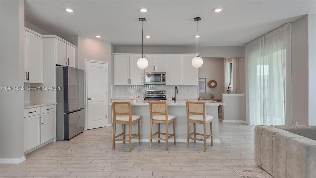 Real estate property located at 8108 78th St, Broward, Woodmont Pods B F & G, Tamarac, FL
