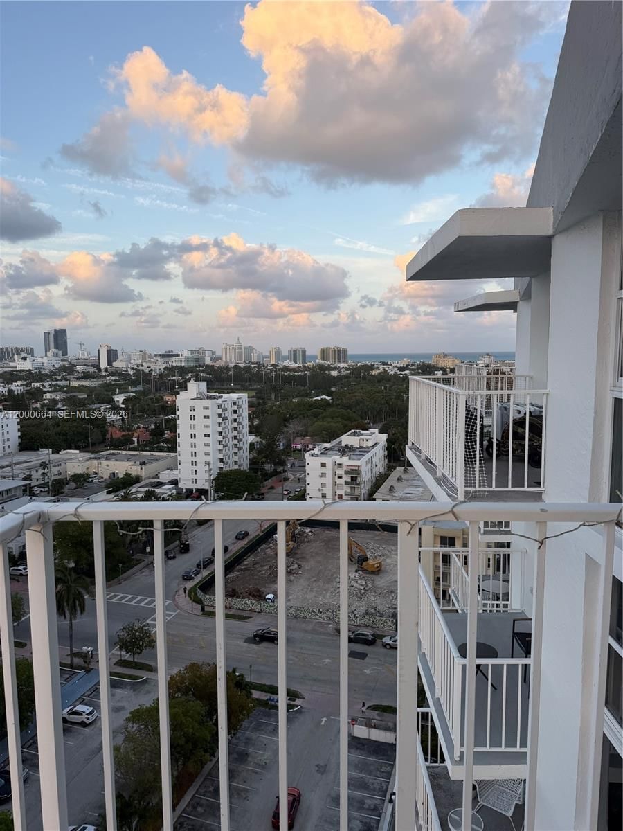 Real estate property located at 1228 West Ave #1506, Miami-dade, Bayview Terr Condo, Miami Beach, FL