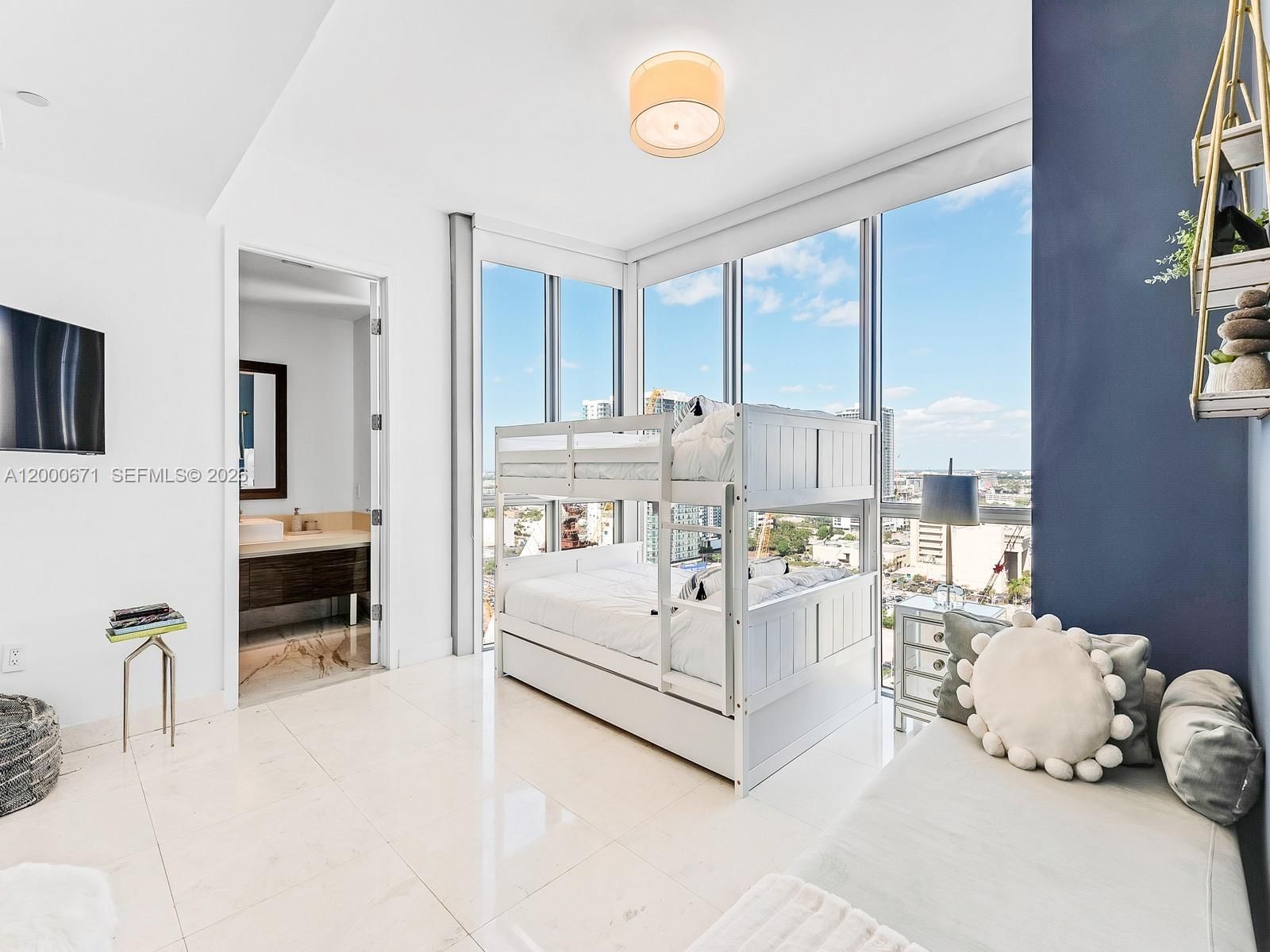 Real estate property located at 1100 Biscayne Blvd #2105, Miami-dade, Marquis Condo, Miami, FL