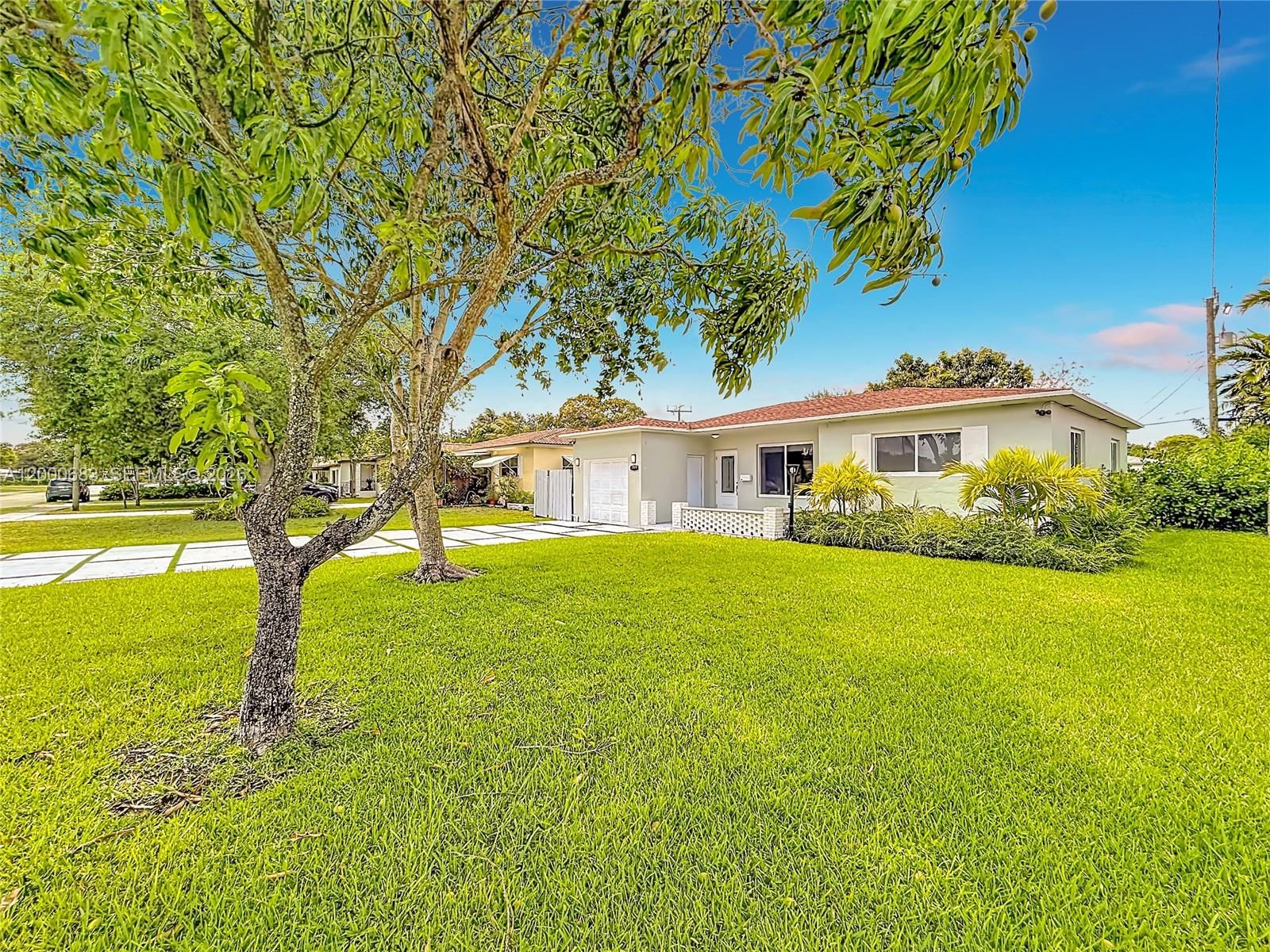 Real estate property located at 1979 176, Miami-dade, Fulford By Sea Sec A, North Miami Beach, FL