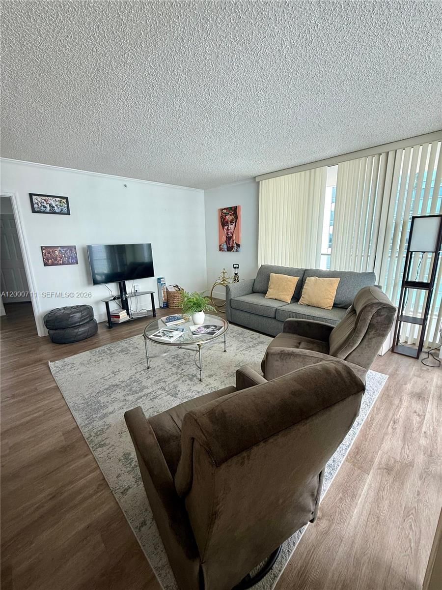 Real estate property located at 1155 Brickell Bay Dr #1702, Miami-dade, The Mark On Brickell Cond, Miami, FL