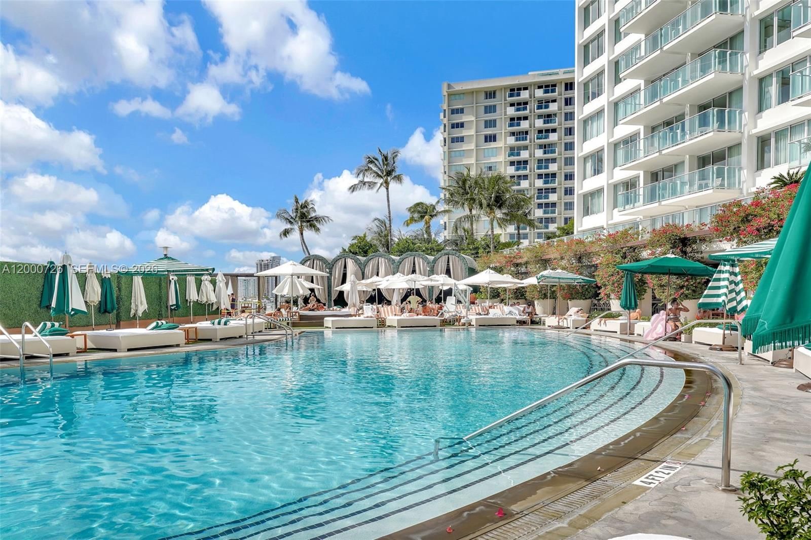 Real estate property located at 1100 West Ave #916, Miami-dade, 1100 West Condo, Miami Beach, FL