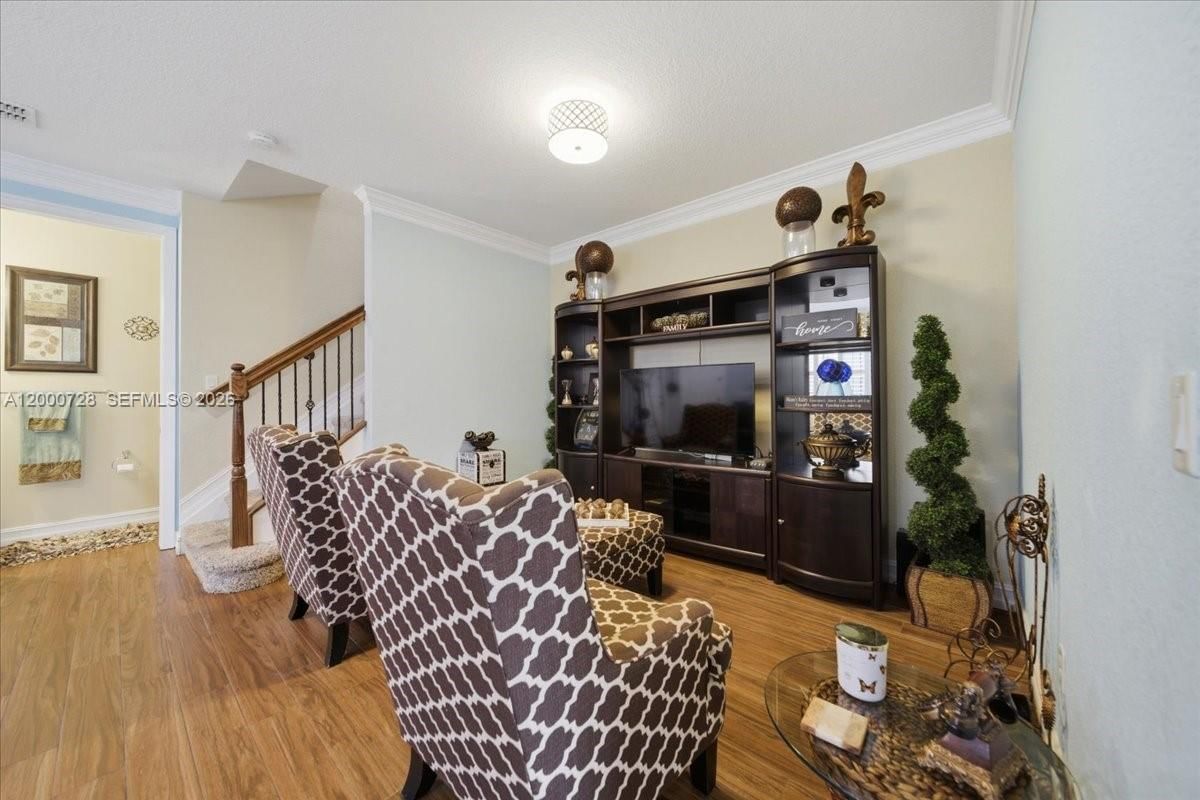 Real estate property located at 110 Riverwalk Cir E, Broward, Sunburst Properties Devel, Plantation, FL