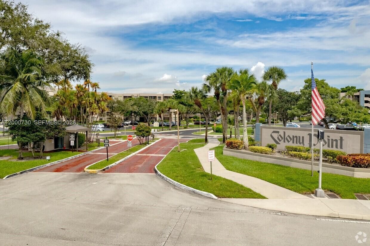 Real estate property located at 900 Colony Point Cir #317, Broward, Colony Point 1 Condo, Pembroke Pines, FL