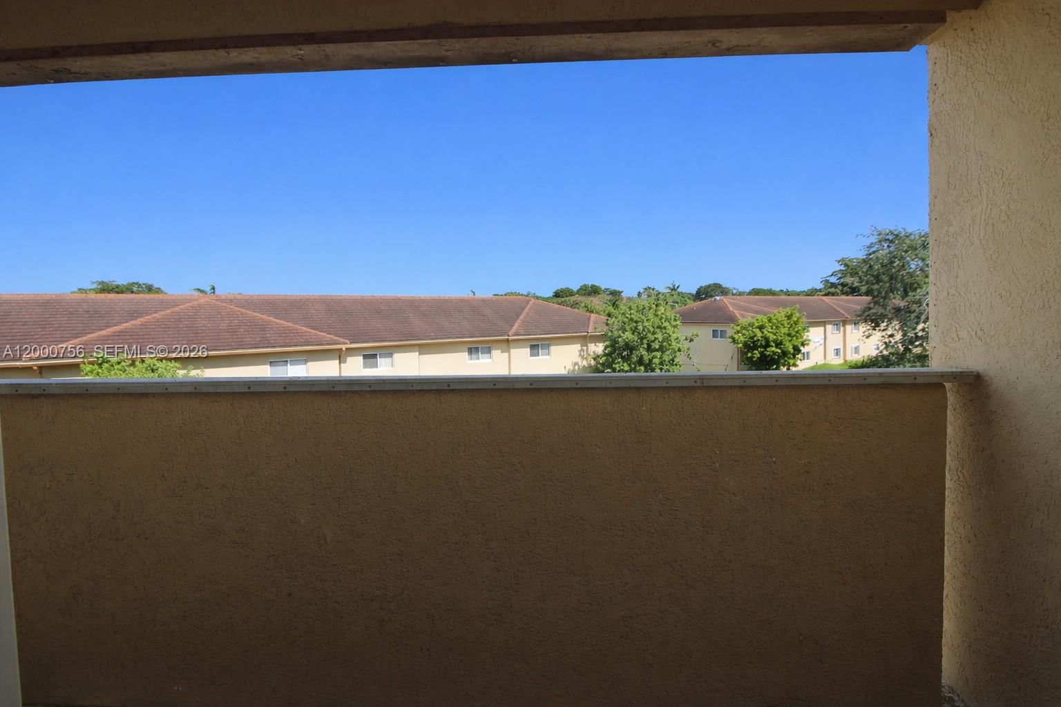 Real estate property located at 14951 82nd Ln #17-402, Miami-dade, Waterview Condo, Miami, FL