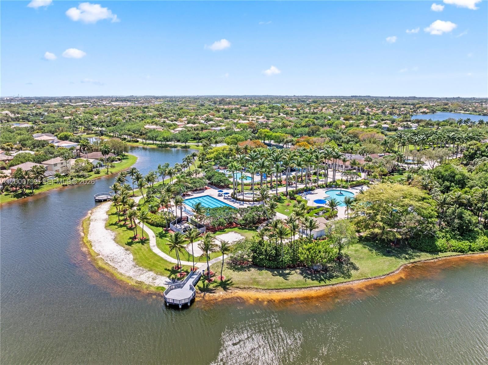 Real estate property located at 1077 170th Ave, Broward, Lakes Of Western Pines Re, Pembroke Pines, FL