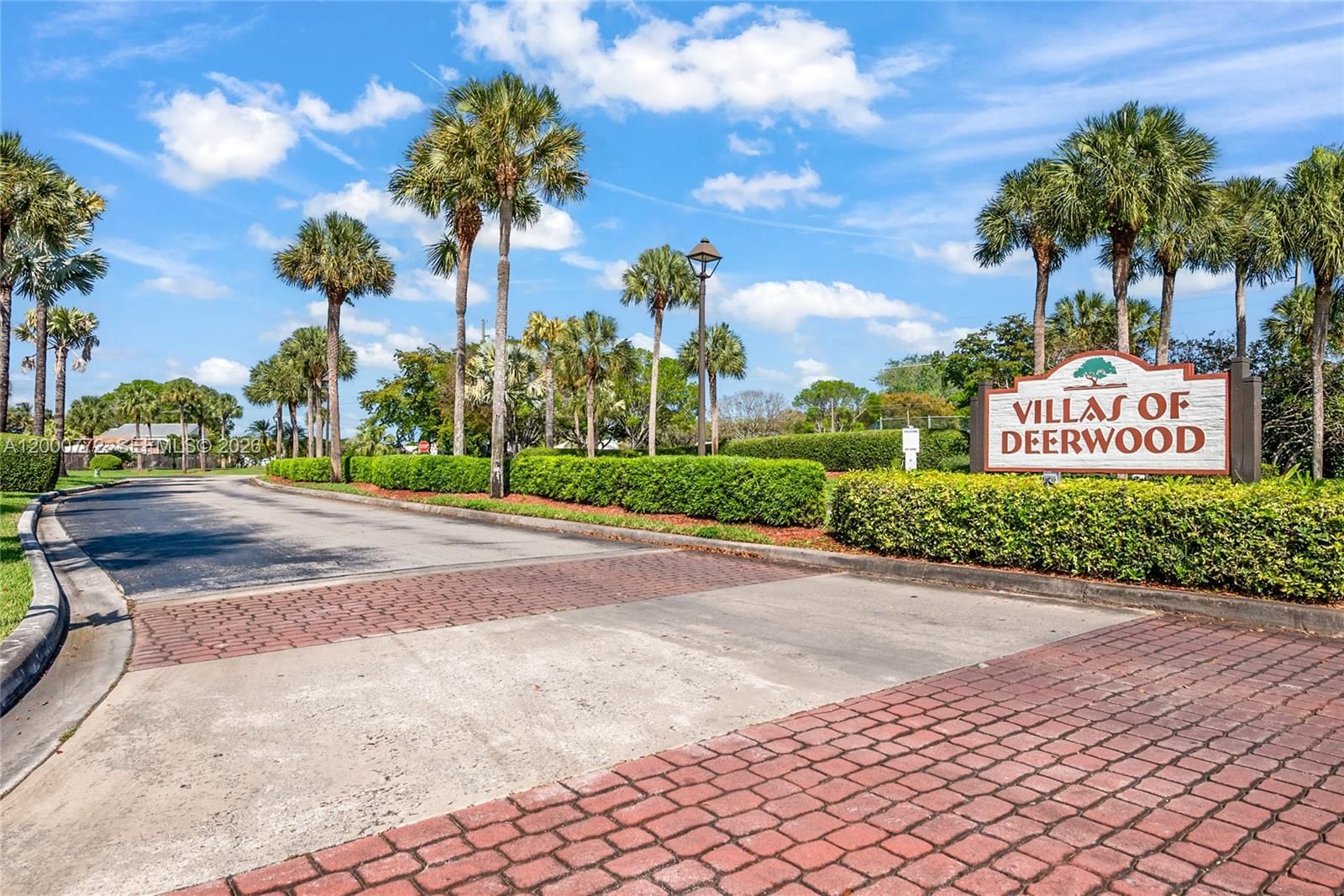 Real estate property located at 12313 148th Ter, Miami-dade, Villas Of Deerwood Replat, Miami, FL