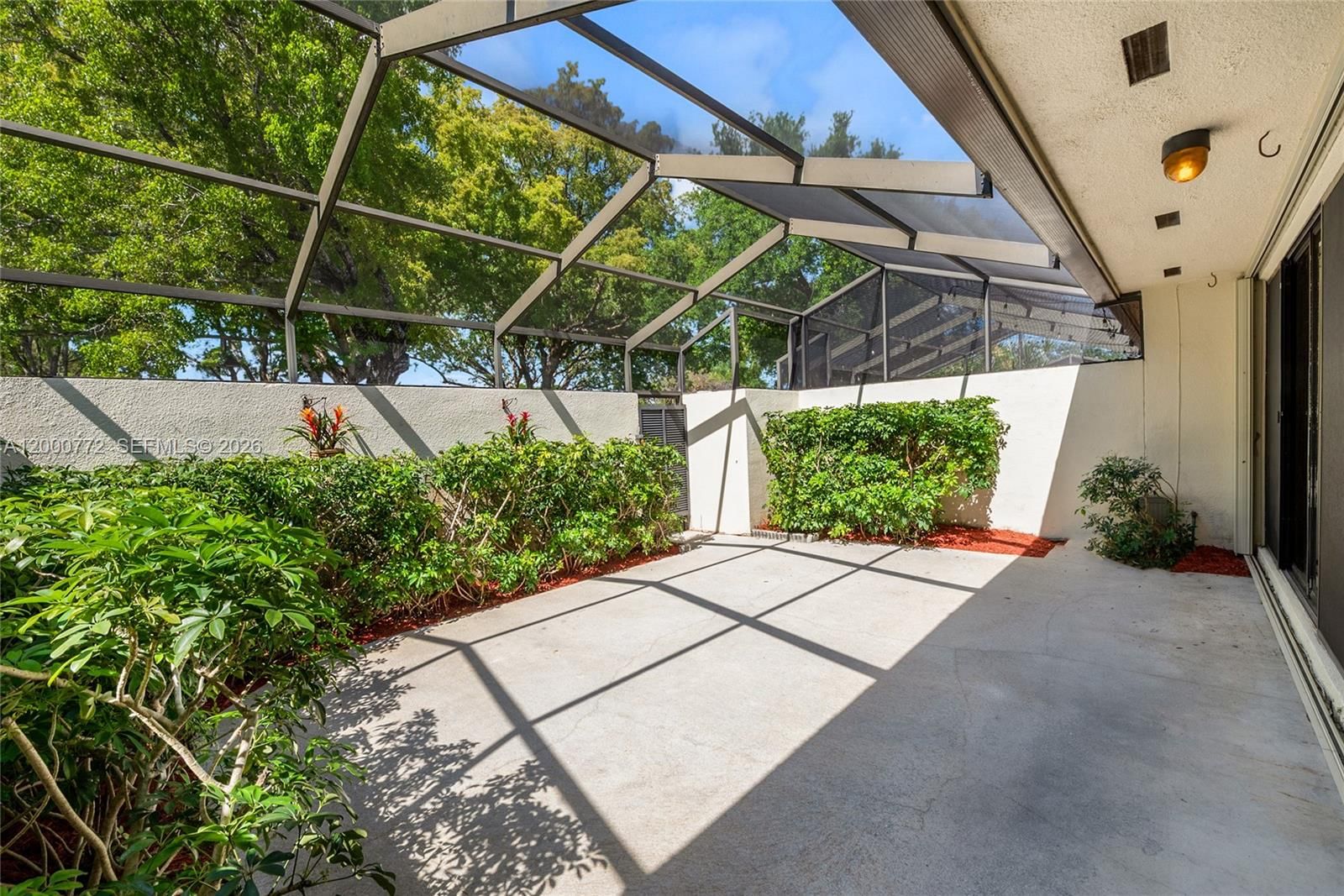 Real estate property located at 12313 148th Ter, Miami-dade, Villas Of Deerwood Replat, Miami, FL