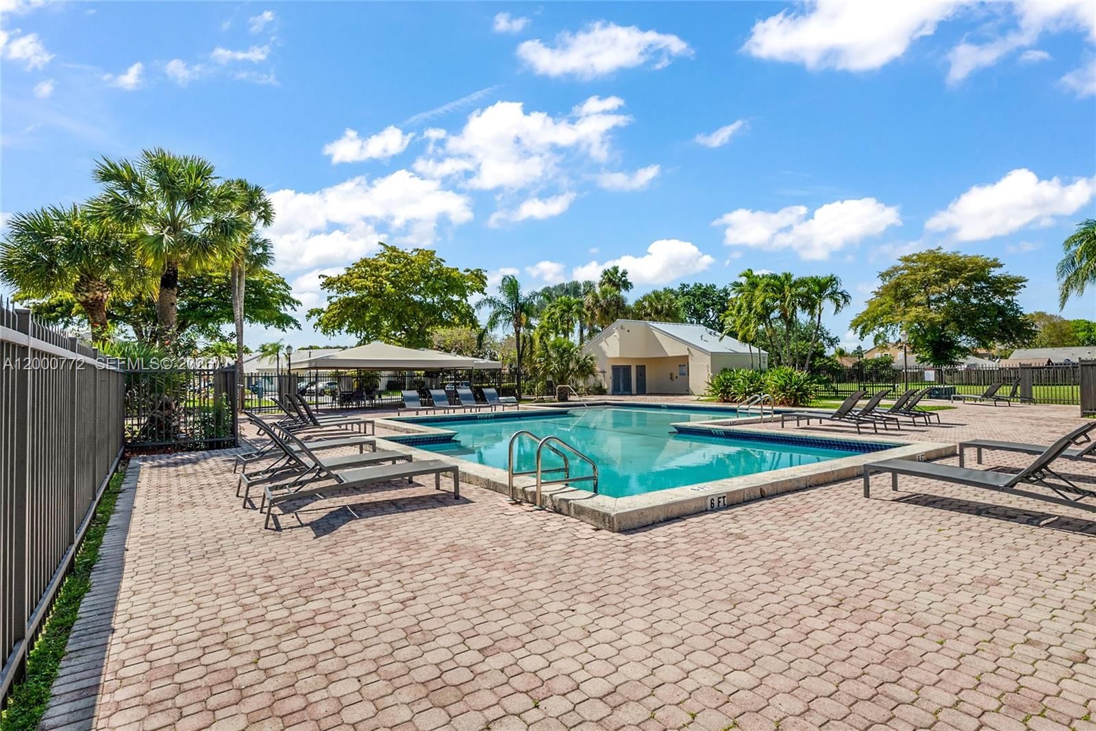 Real estate property located at 12313 148th Ter, Miami-dade, Villas Of Deerwood Replat, Miami, FL