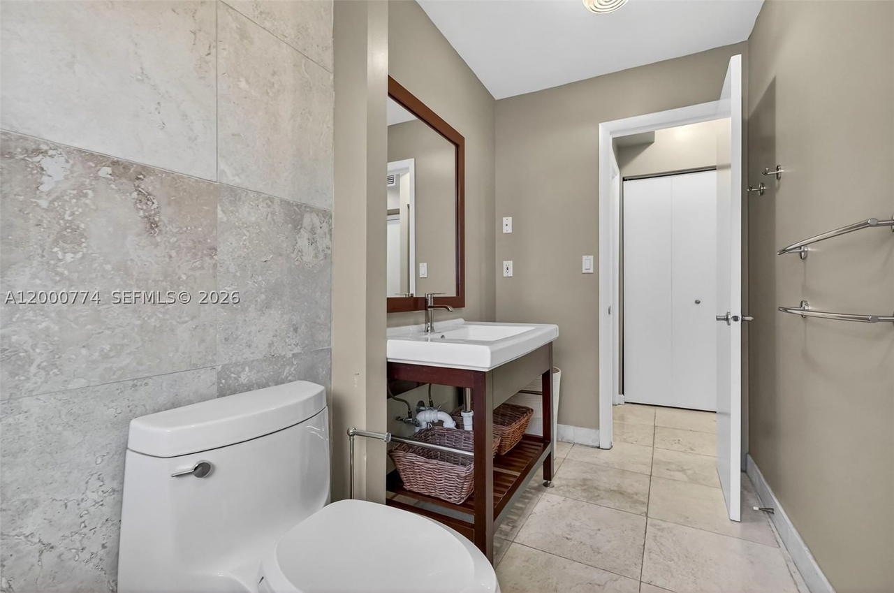 Real estate property located at 1519 Drexel Ave #201 + DEN, Miami-dade, Drexel 15 Condo, Miami Beach, FL