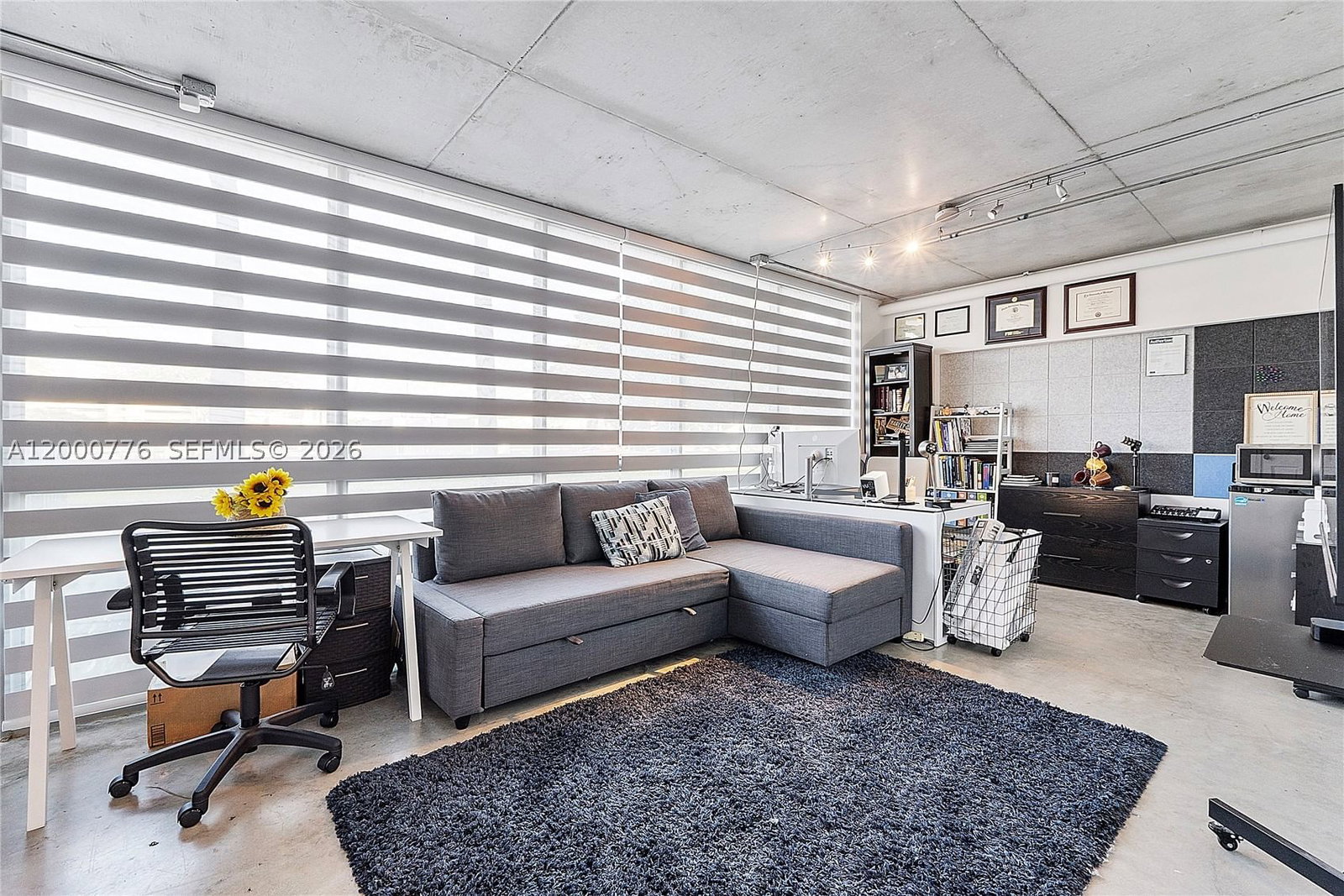 Real estate property located at 2100 Van Buren St #102, Broward, Lofts At Hollywood Statio, Hollywood, FL