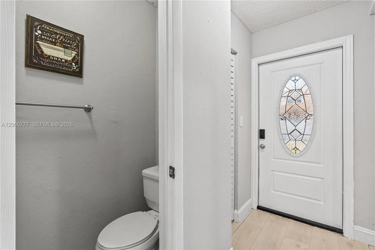 Real estate property located at 1705 57th St #506, Miami-dade, Villa 56 Condo, Hialeah, FL