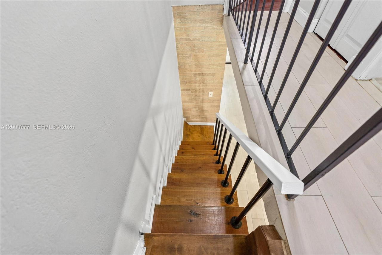 Real estate property located at 1705 57th St #506, Miami-dade, Villa 56 Condo, Hialeah, FL