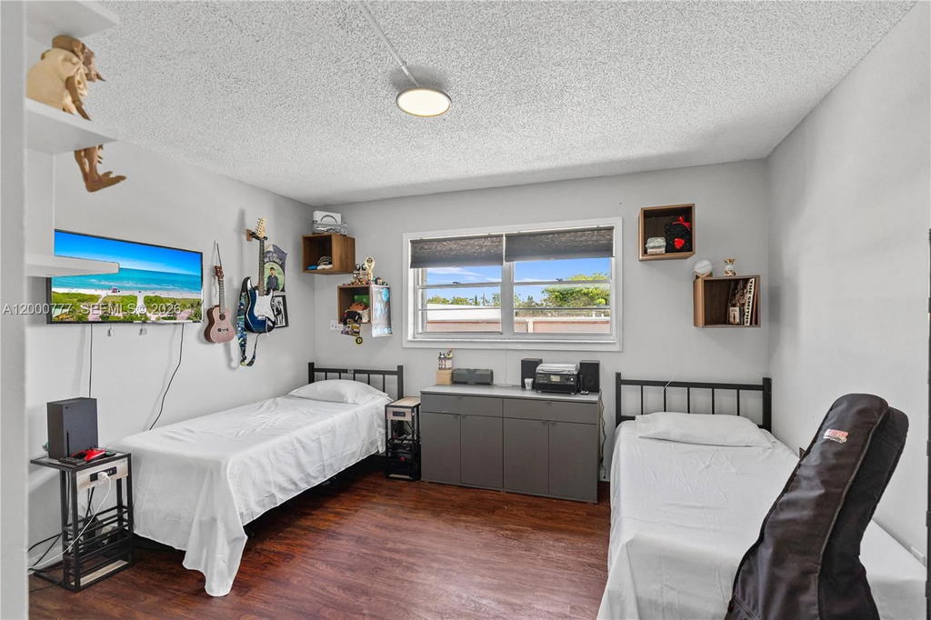 Real estate property located at 1705 57th St #506, Miami-dade, Villa 56 Condo, Hialeah, FL