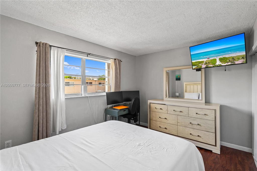 Real estate property located at 1705 57th St #506, Miami-dade, Villa 56 Condo, Hialeah, FL