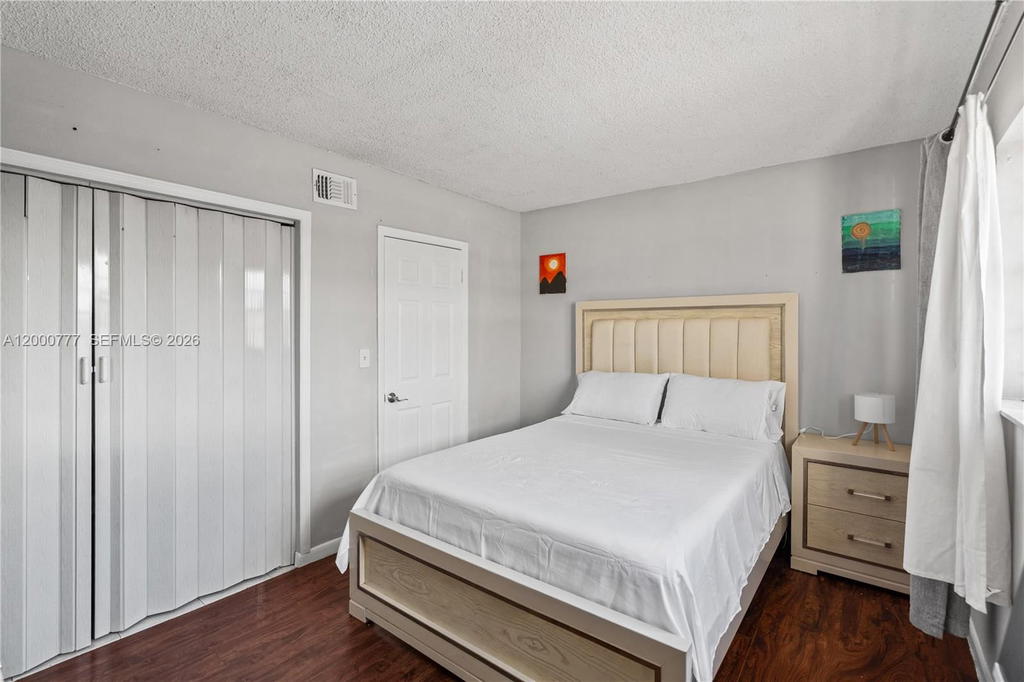 Real estate property located at 1705 57th St #506, Miami-dade, Villa 56 Condo, Hialeah, FL