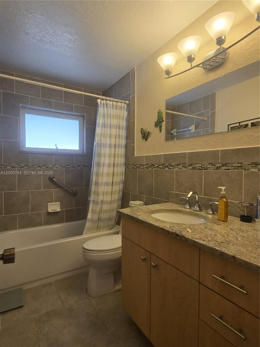 Real estate property located at 2635 Taylor St, Broward, Hollywood Little Ranches, Hollywood, FL