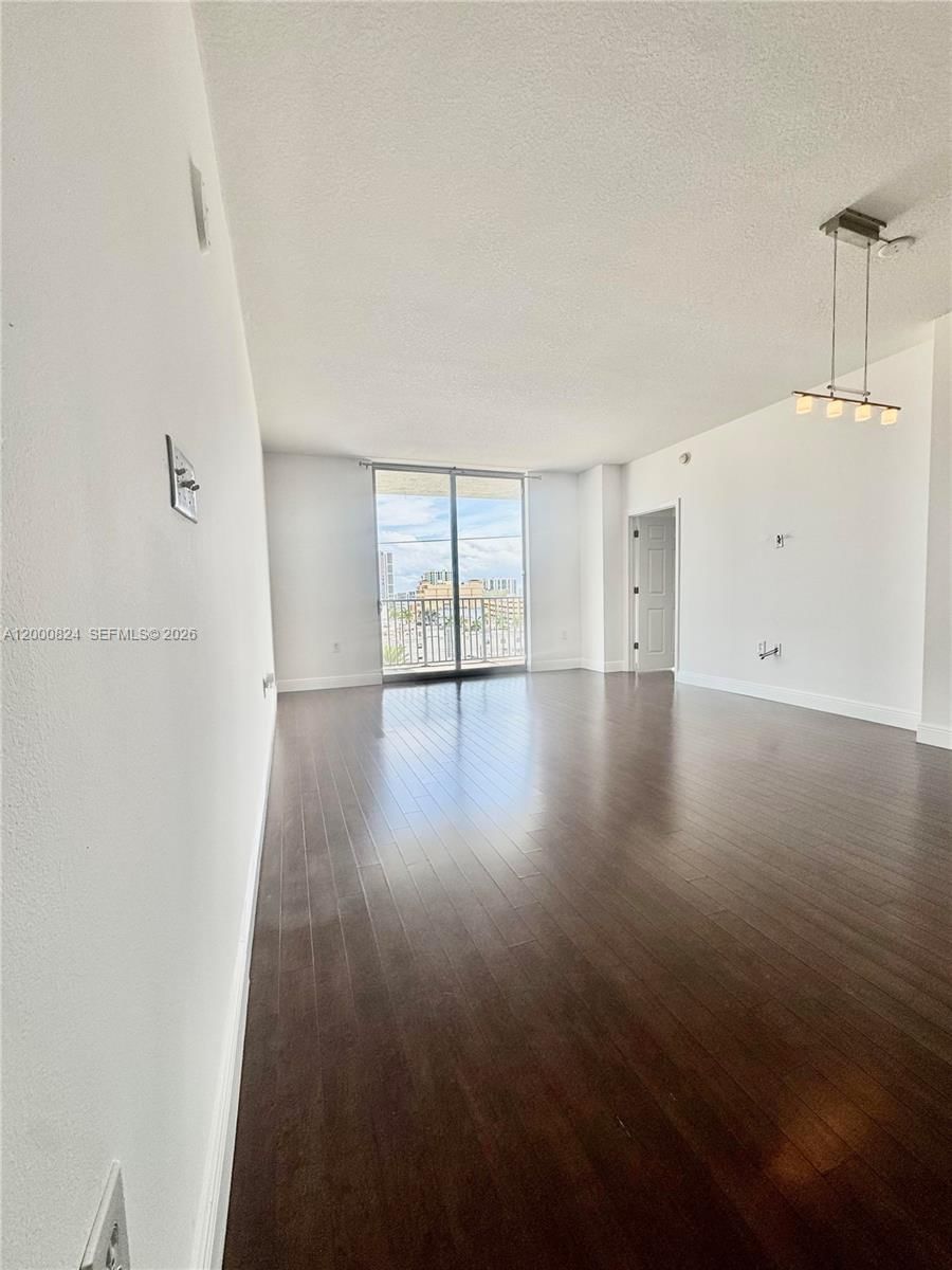 Real estate property located at 140 Dixie Hwy #513, Broward, Hollywood Station Res Con, Hollywood, FL