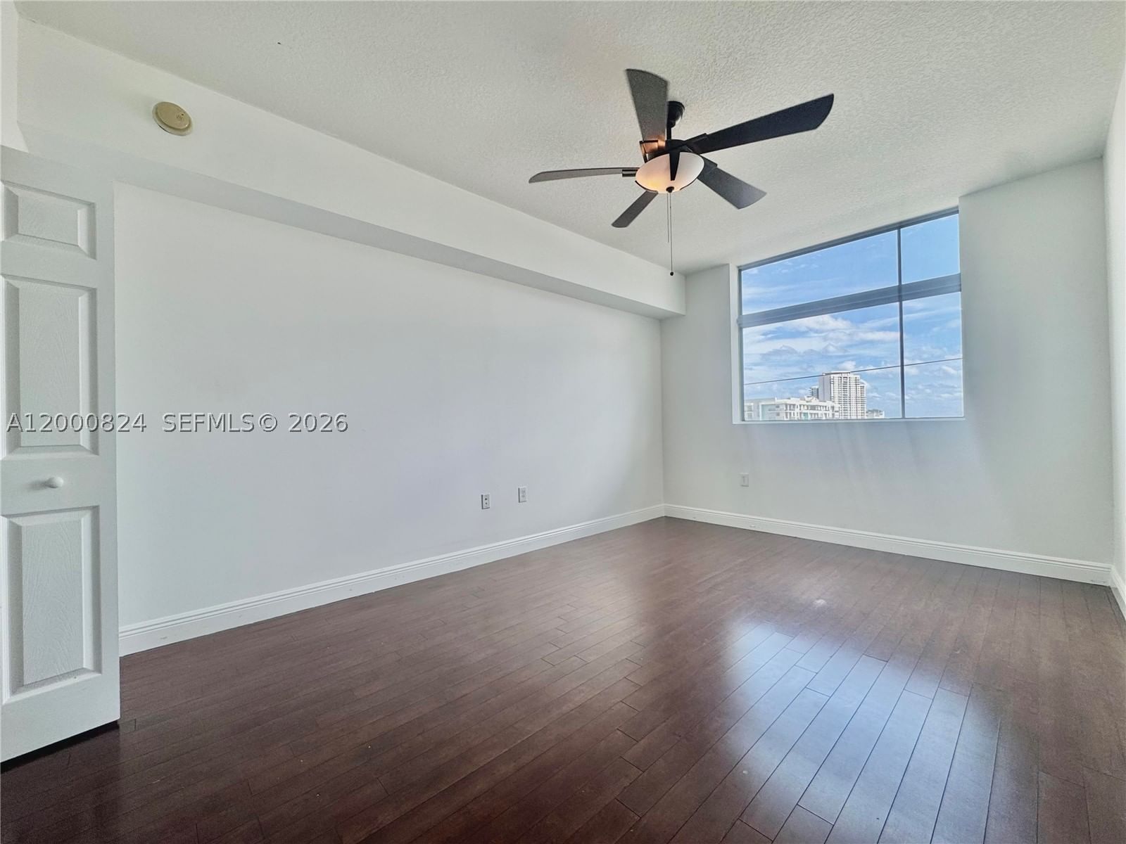 Real estate property located at 140 Dixie Hwy #513, Broward, Hollywood Station Res Con, Hollywood, FL