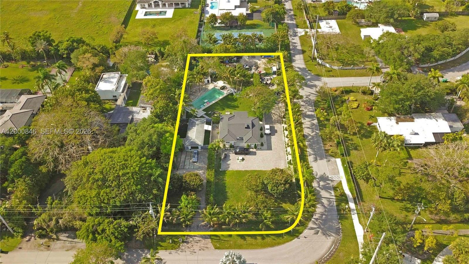 Real estate property located at 8390 64 st, Miami-dade, Sunkist Estates A, Miami, FL