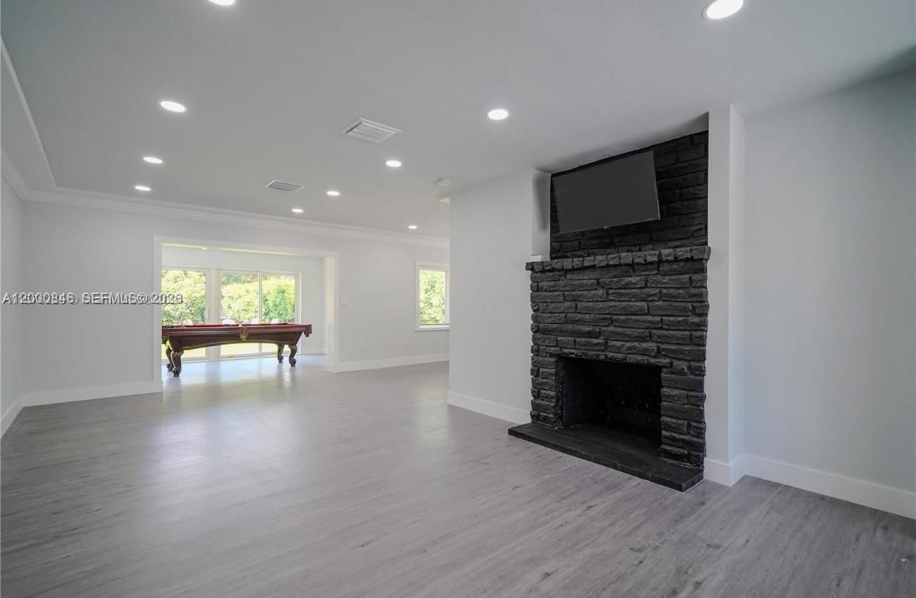 Real estate property located at 8390 64 st, Miami-dade, Sunkist Estates A, Miami, FL