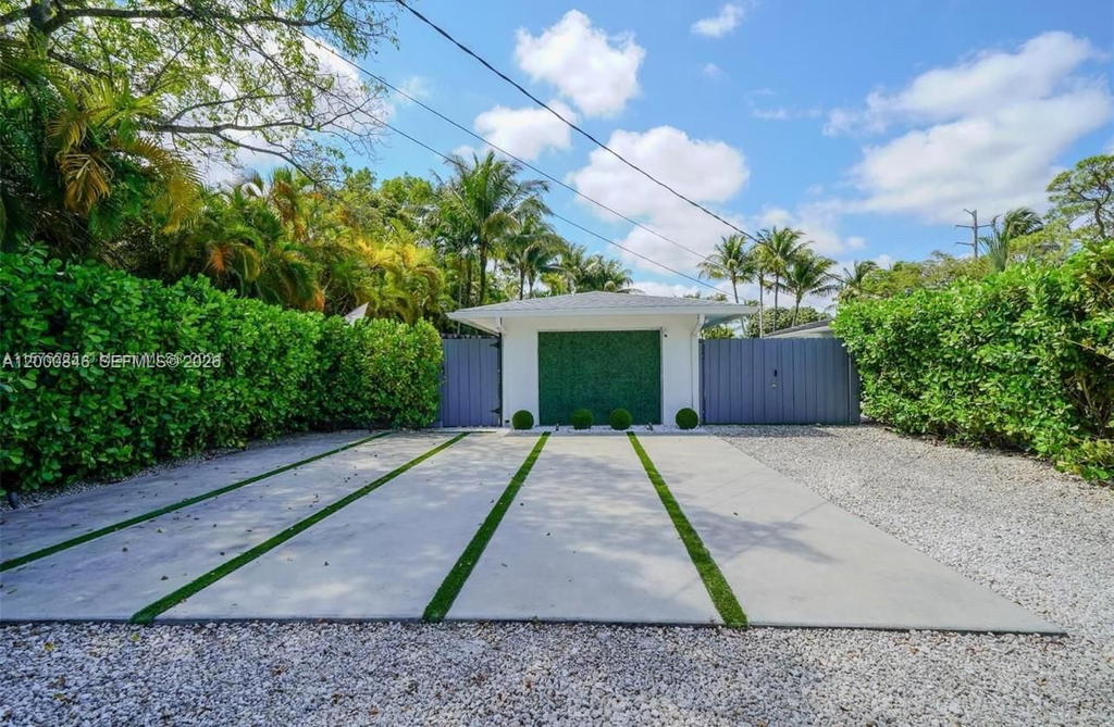Real estate property located at 8390 64 st, Miami-dade, Sunkist Estates A, Miami, FL