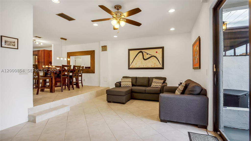 Real estate property located at 1541 92nd Ave #186, Broward, Westview Condominium No T, Pembroke Pines, FL
