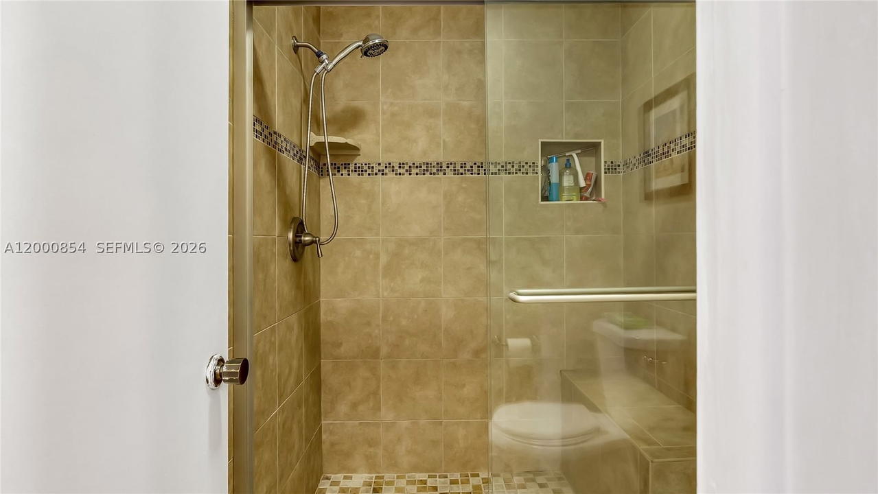 Real estate property located at 1541 92nd Ave #186, Broward, Westview Condominium No T, Pembroke Pines, FL