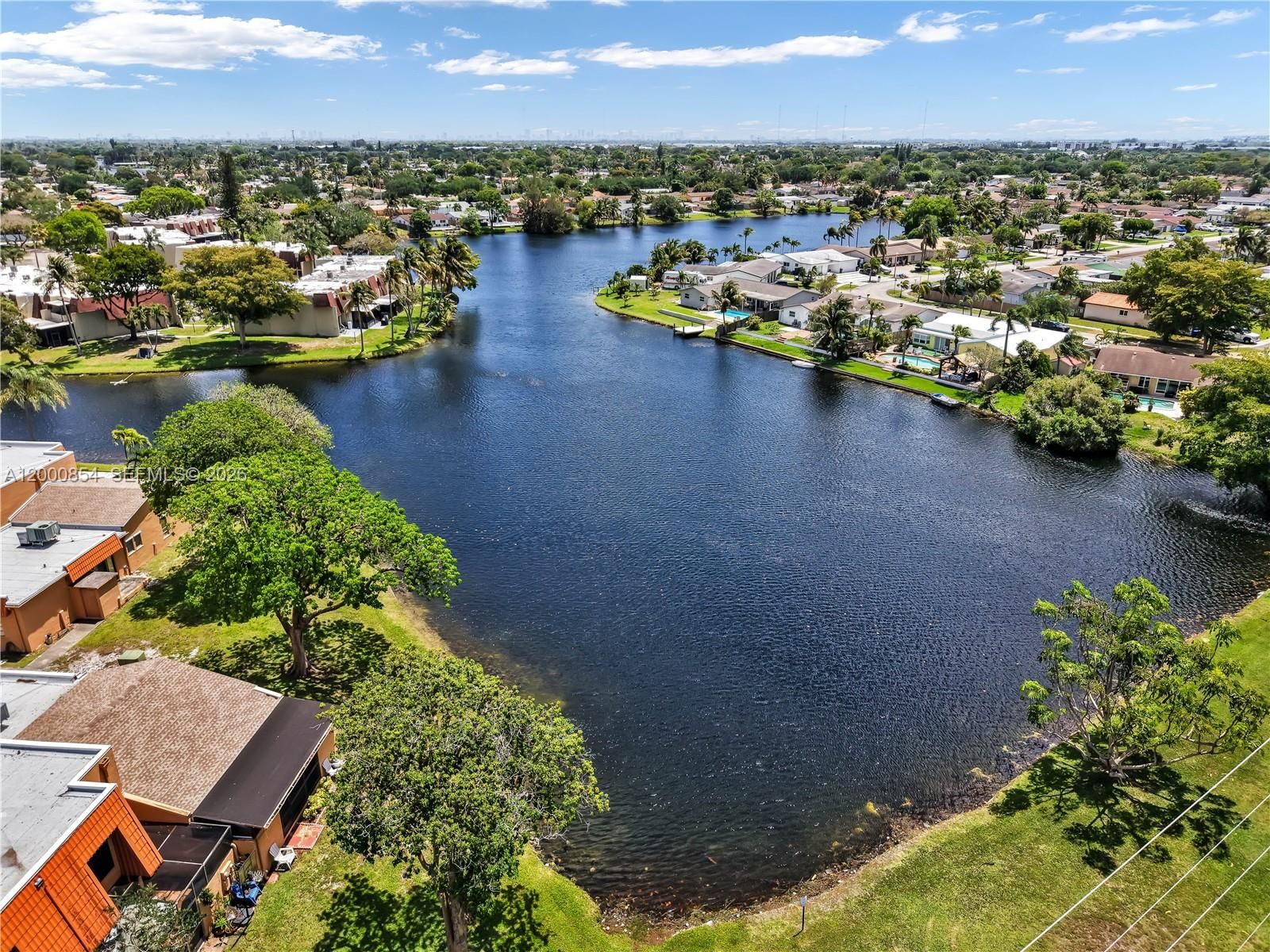 Real estate property located at 1541 92nd Ave #186, Broward, Westview Condominium No T, Pembroke Pines, FL