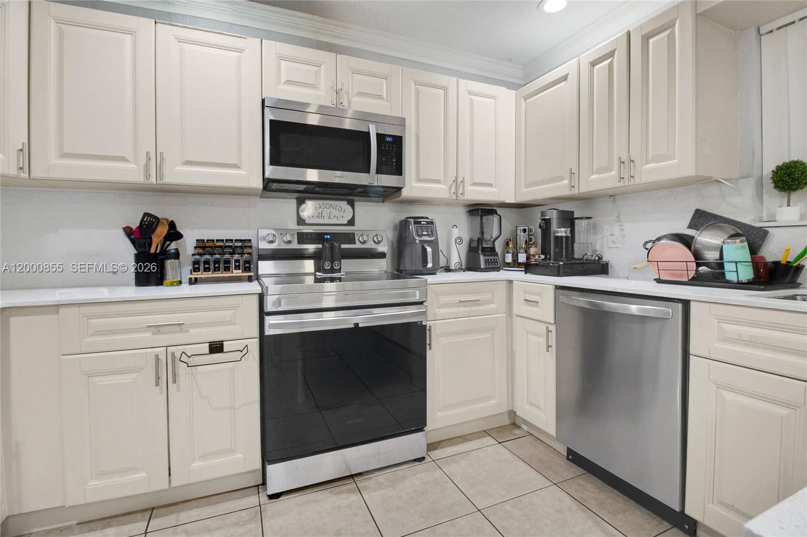 Real estate property located at 3011 68th St #10F, Broward, No 1 Palm-aire Village Co, Fort Lauderdale, FL