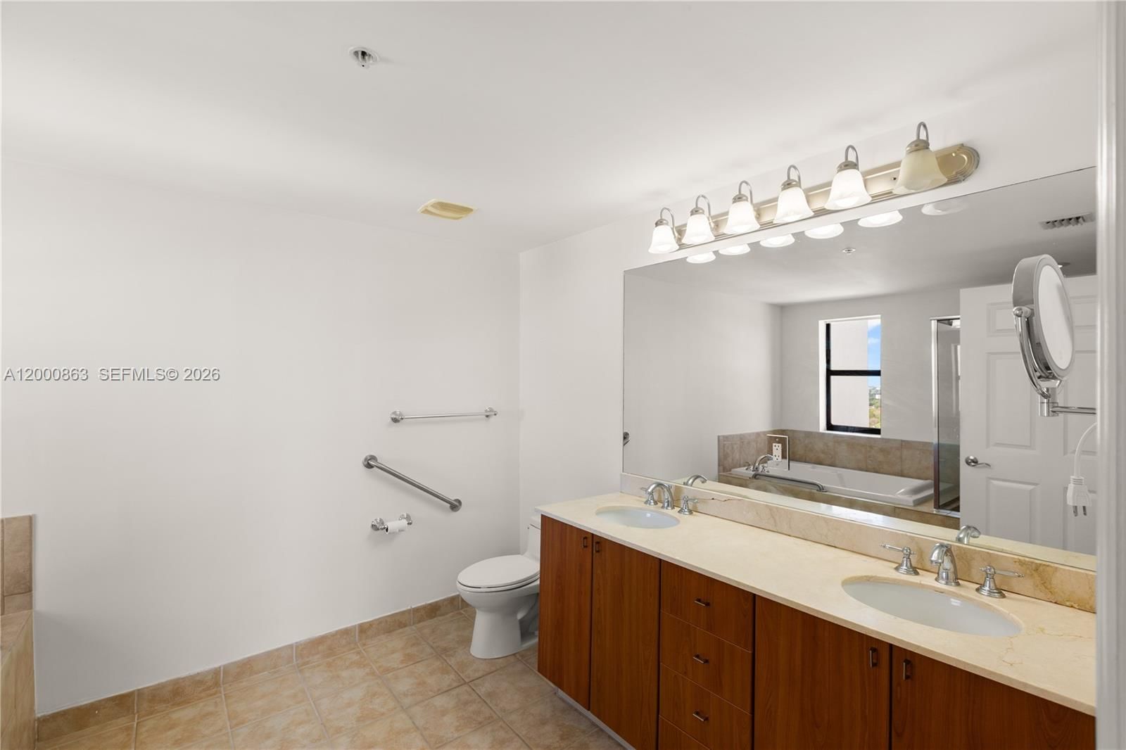 Real estate property located at 888 Douglas Rd PH01, Miami-dade, Puerta De Palmas Condo, Coral Gables, FL