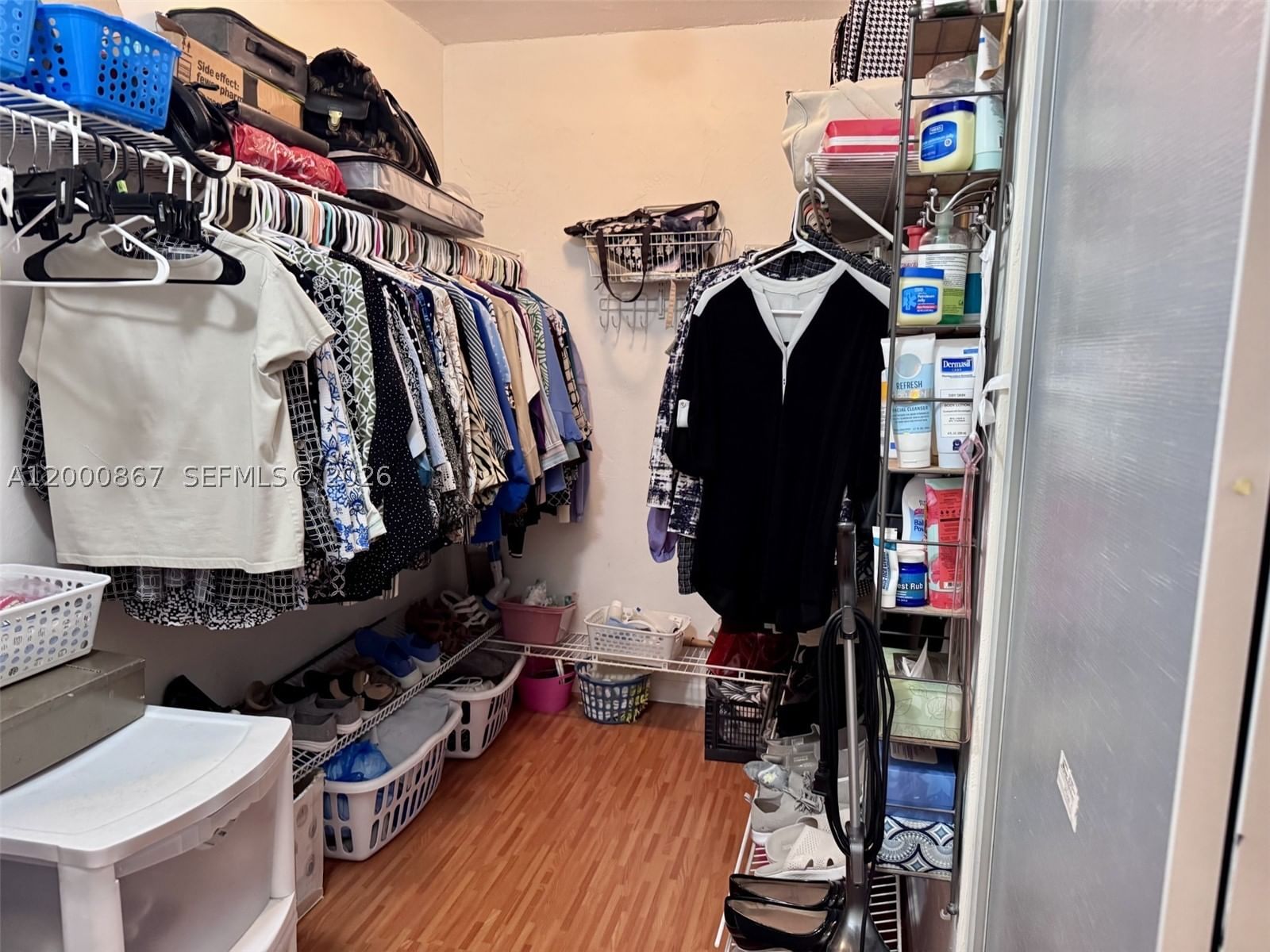 Real estate property located at 10850 Kendall Dr #414, Miami-dade, Kendall Gate Condo, Miami, FL