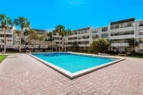 Real estate property located at 10850 Kendall Dr #414, Miami-dade, Kendall Gate Condo, Miami, FL