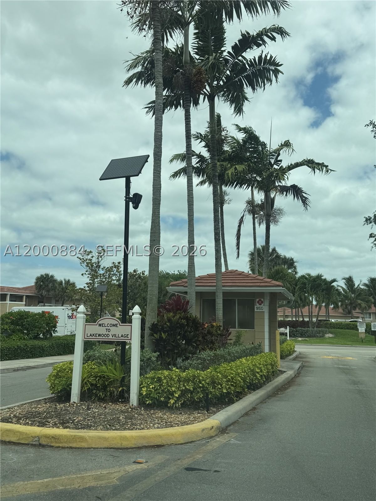 Real estate property located at 10228 Twin Lakes Dr #16-E, Broward, Lakewood Village, Coral Springs, FL