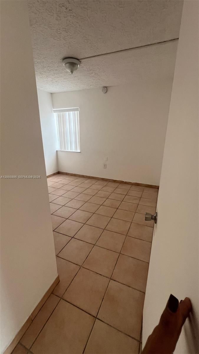 Real estate property located at 6070 18th Ave #323, Miami-dade, Palmetto Springs Condo Vi, Hialeah, FL