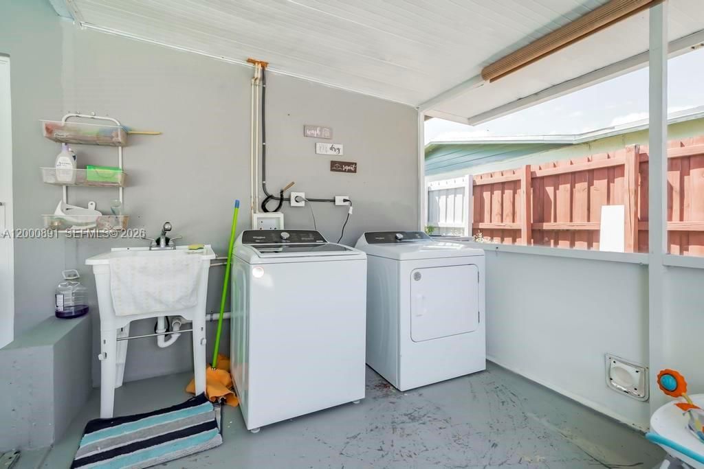 Real estate property located at 1301 74th Ter, Broward, Boulevard Heights Section, Hollywood, FL