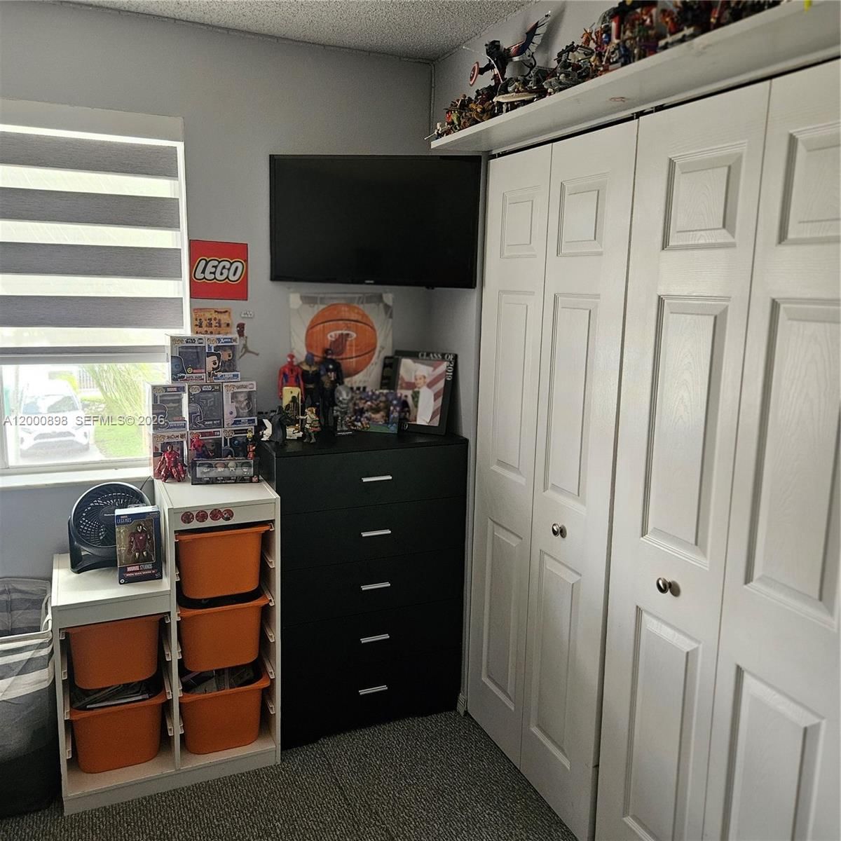 Real estate property located at 7378 162nd Pl, Miami-dade, Heftlers Lago Mar West, Miami, FL