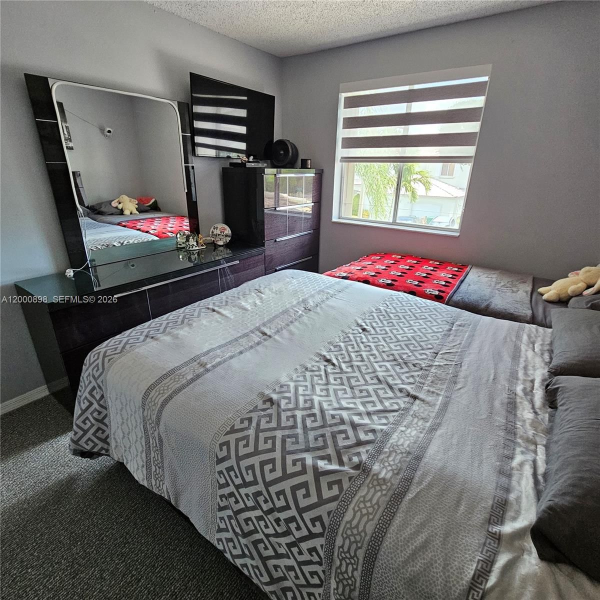 Real estate property located at 7378 162nd Pl, Miami-dade, Heftlers Lago Mar West, Miami, FL