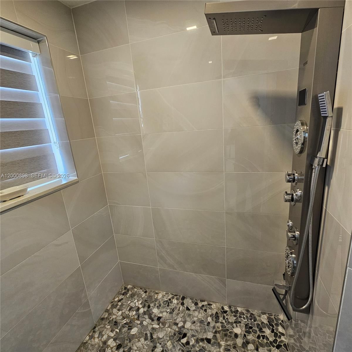 Real estate property located at 7378 162nd Pl, Miami-dade, Heftlers Lago Mar West, Miami, FL