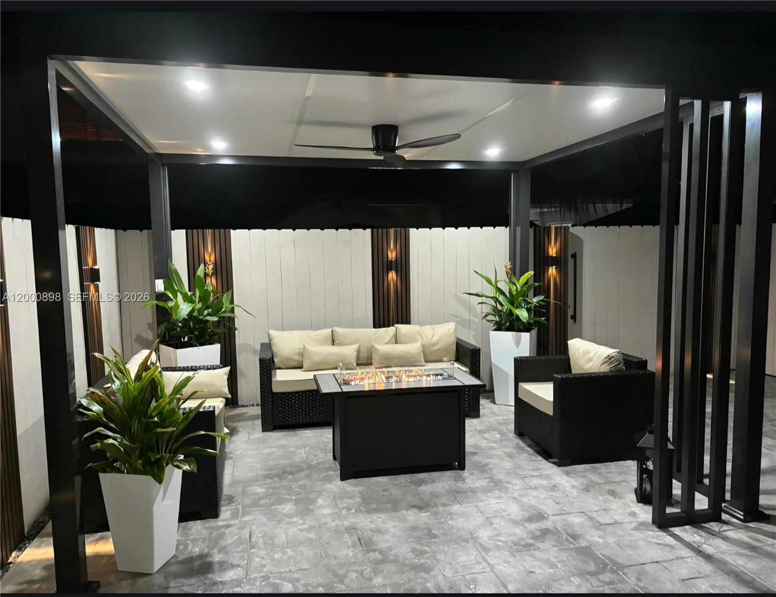 Real estate property located at 7378 162nd Pl, Miami-dade, Heftlers Lago Mar West, Miami, FL