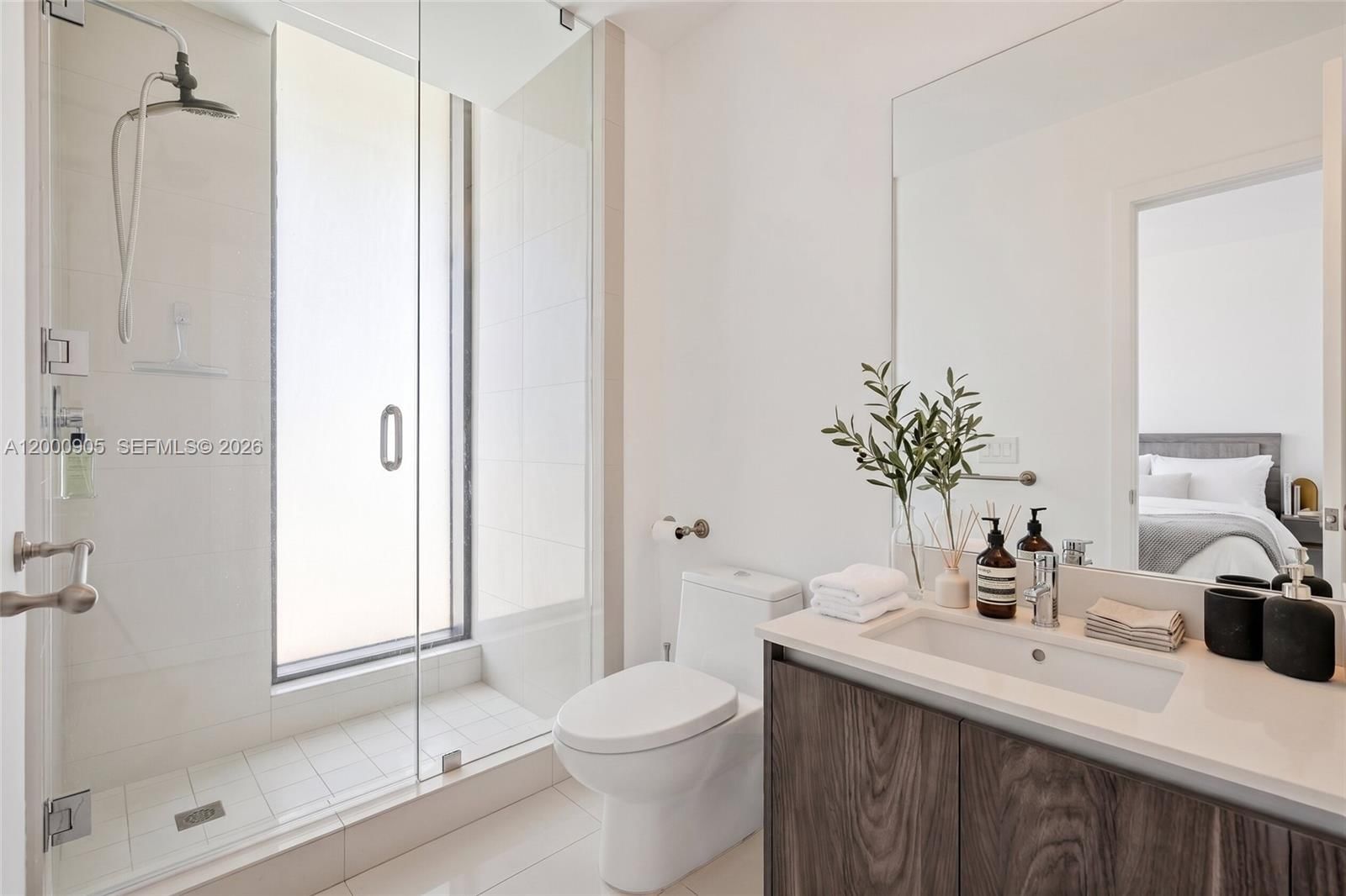 Real estate property located at 480 31st St #1501, Miami-dade, Gran Paraiso Condo, Miami, FL