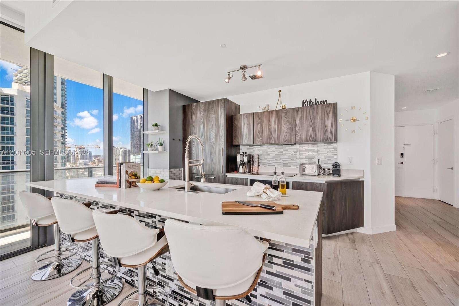 Real estate property located at 480 31st St #1501, Miami-dade, Gran Paraiso Condo, Miami, FL