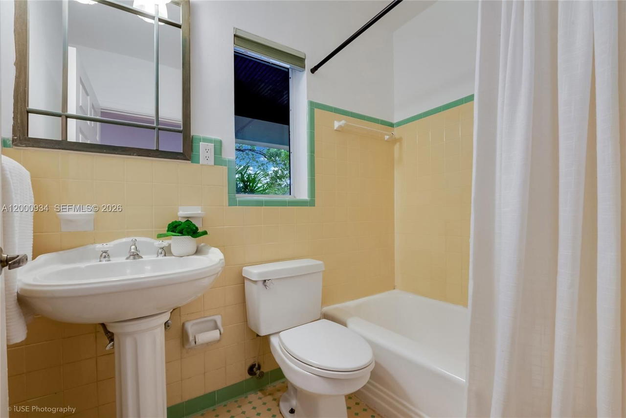 Real estate property located at 1215 Cordova St, Miami-dade, Granada Place Amd Pl, Coral Gables, FL