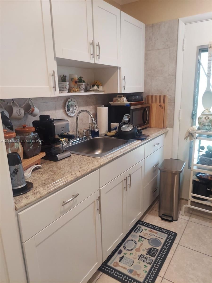 Real estate property located at 11 204th St #1, Miami-dade, Ro-mont Gardens Andover C, Miami Gardens, FL