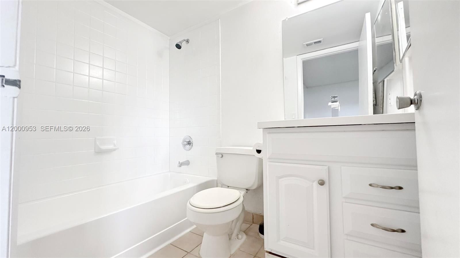 Real estate property located at 9491 Palm Cir S #103, Broward, Palms Of Pembroke Condo, Pembroke Pines, FL