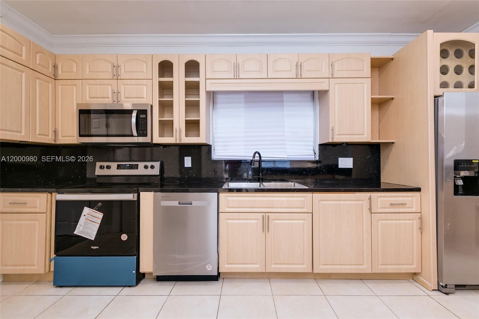 Real estate property located at 840 182nd Ter, Miami-dade, Pickwick Lake Estates Sec, North Miami Beach, FL