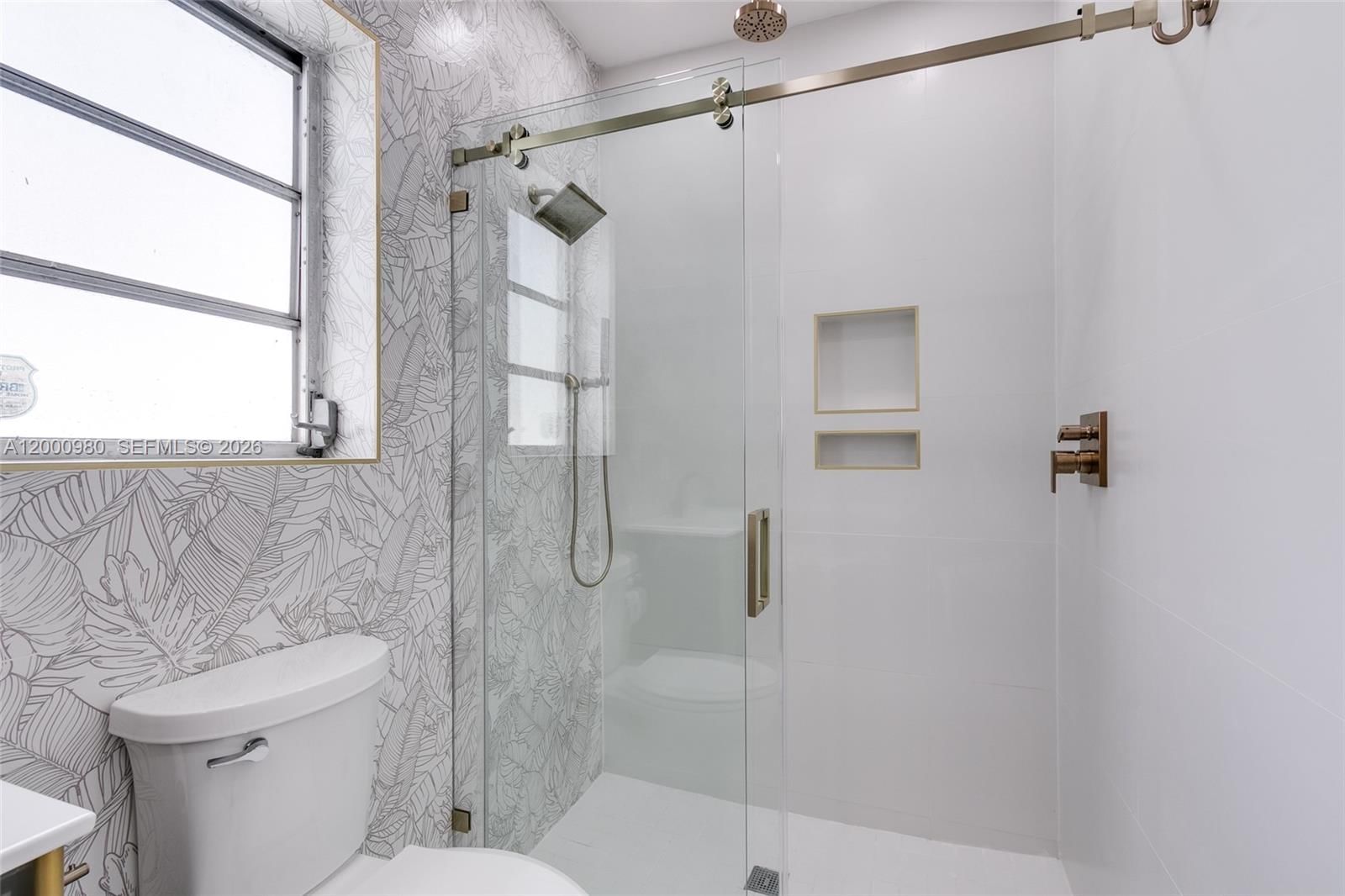 Real estate property located at 840 182nd Ter, Miami-dade, Pickwick Lake Estates Sec, North Miami Beach, FL