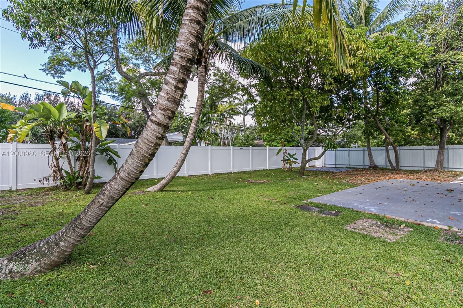 Real estate property located at 840 182nd Ter, Miami-dade, Pickwick Lake Estates Sec, North Miami Beach, FL