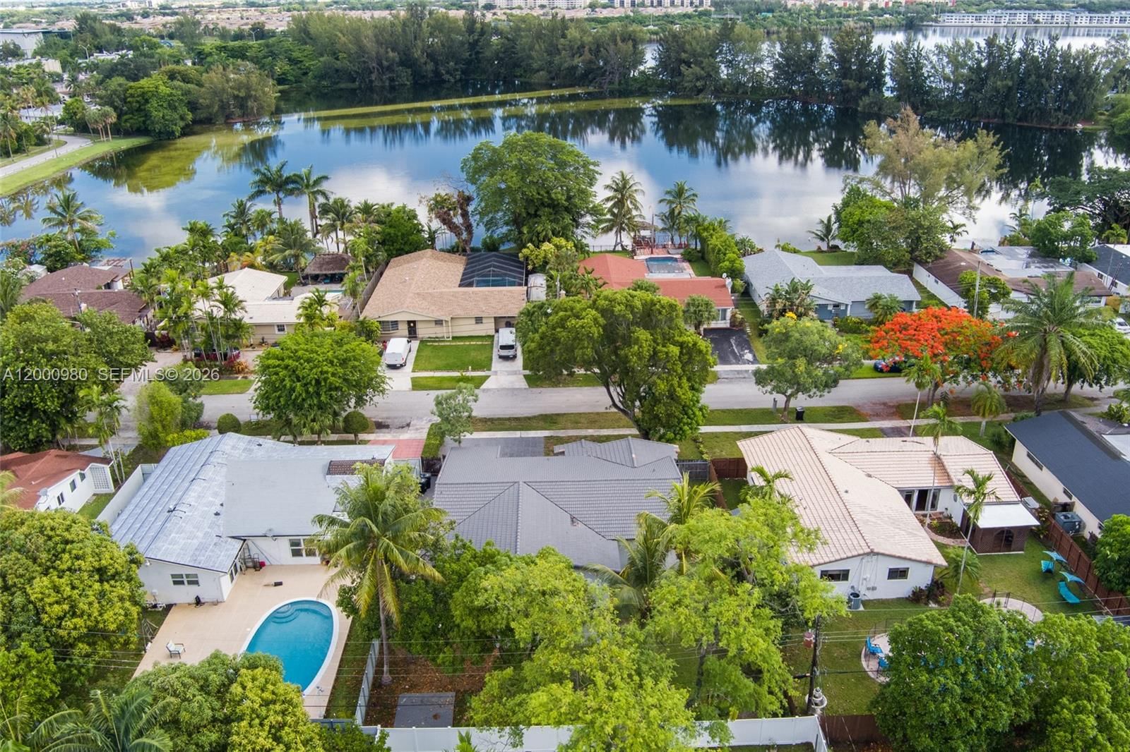 Real estate property located at 840 182nd Ter, Miami-dade, Pickwick Lake Estates Sec, North Miami Beach, FL