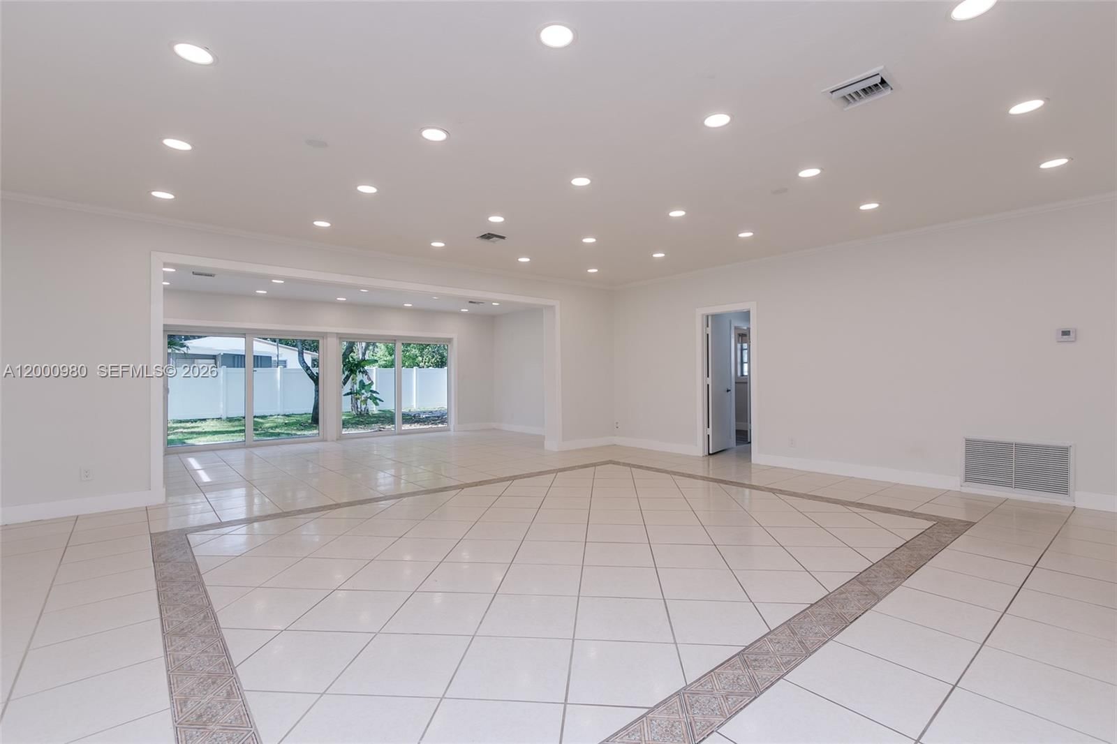 Real estate property located at 840 182nd Ter, Miami-dade, Pickwick Lake Estates Sec, North Miami Beach, FL